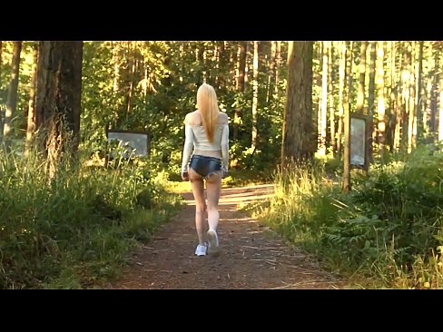 ❤️ Smuk kvinde bevæger sig langsomt, ikke nøgen video ❤️ Super porno at da.xinwen1288.top